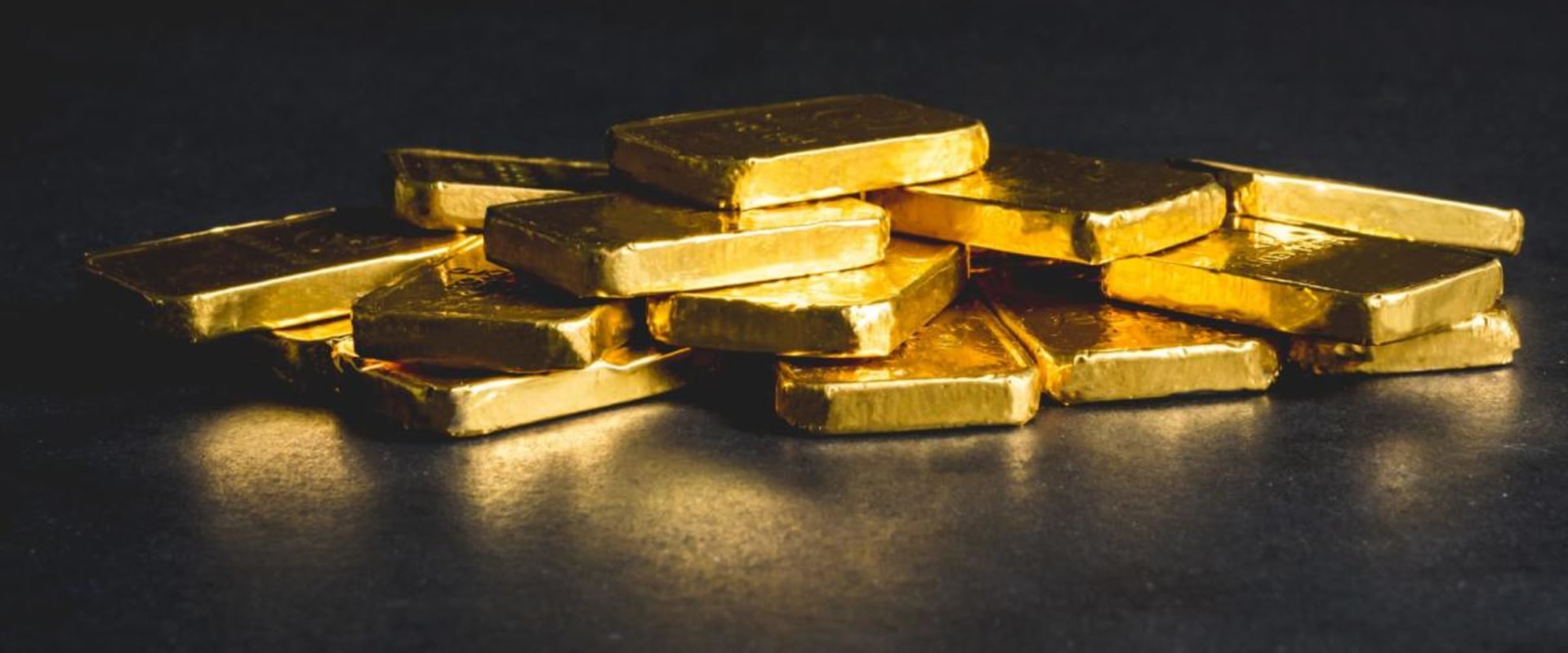 What is the underlying portfolio for gold mutual fund?